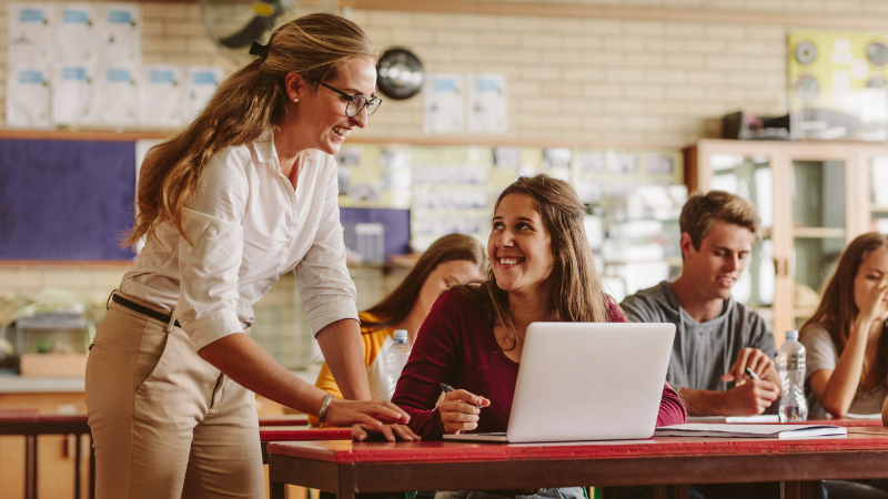 Leia mais sobre o artigo Janeiro também é dos professores: pausa, respiro e um novo começar