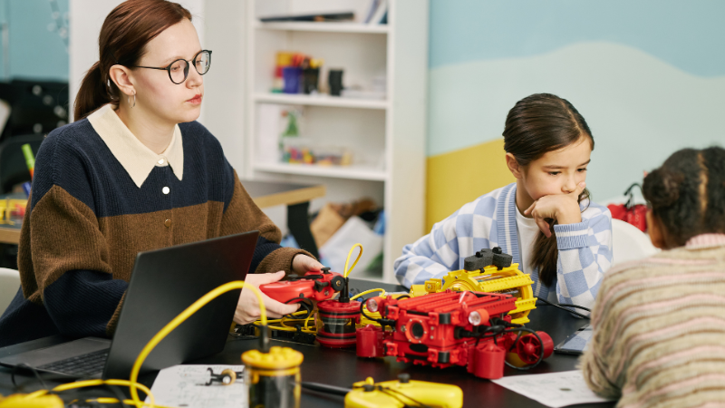 No momento, você está visualizando Introdução ao VEXcode: como começar a programar robôs educacionais